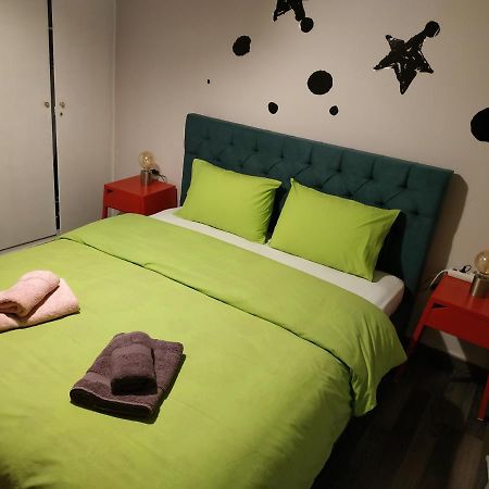 Cozy apartment near Metro station Agia Marina Atene Esterno foto