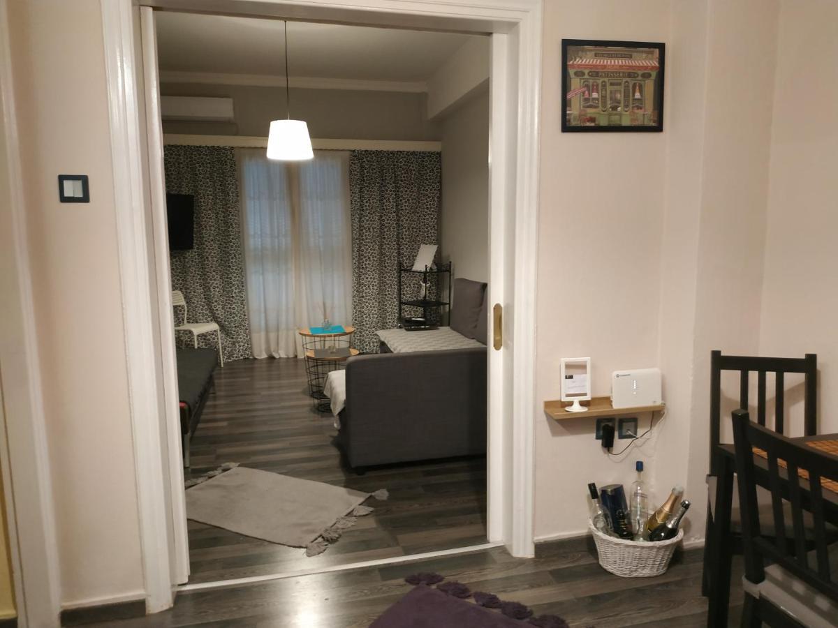 Cozy apartment near Metro station Agia Marina Atene Esterno foto