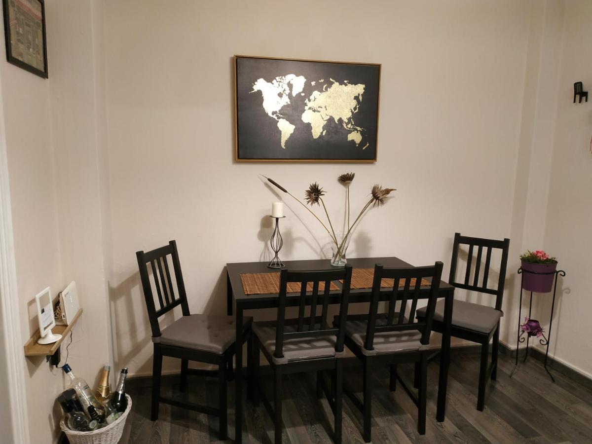 Cozy apartment near Metro station Agia Marina Atene Esterno foto